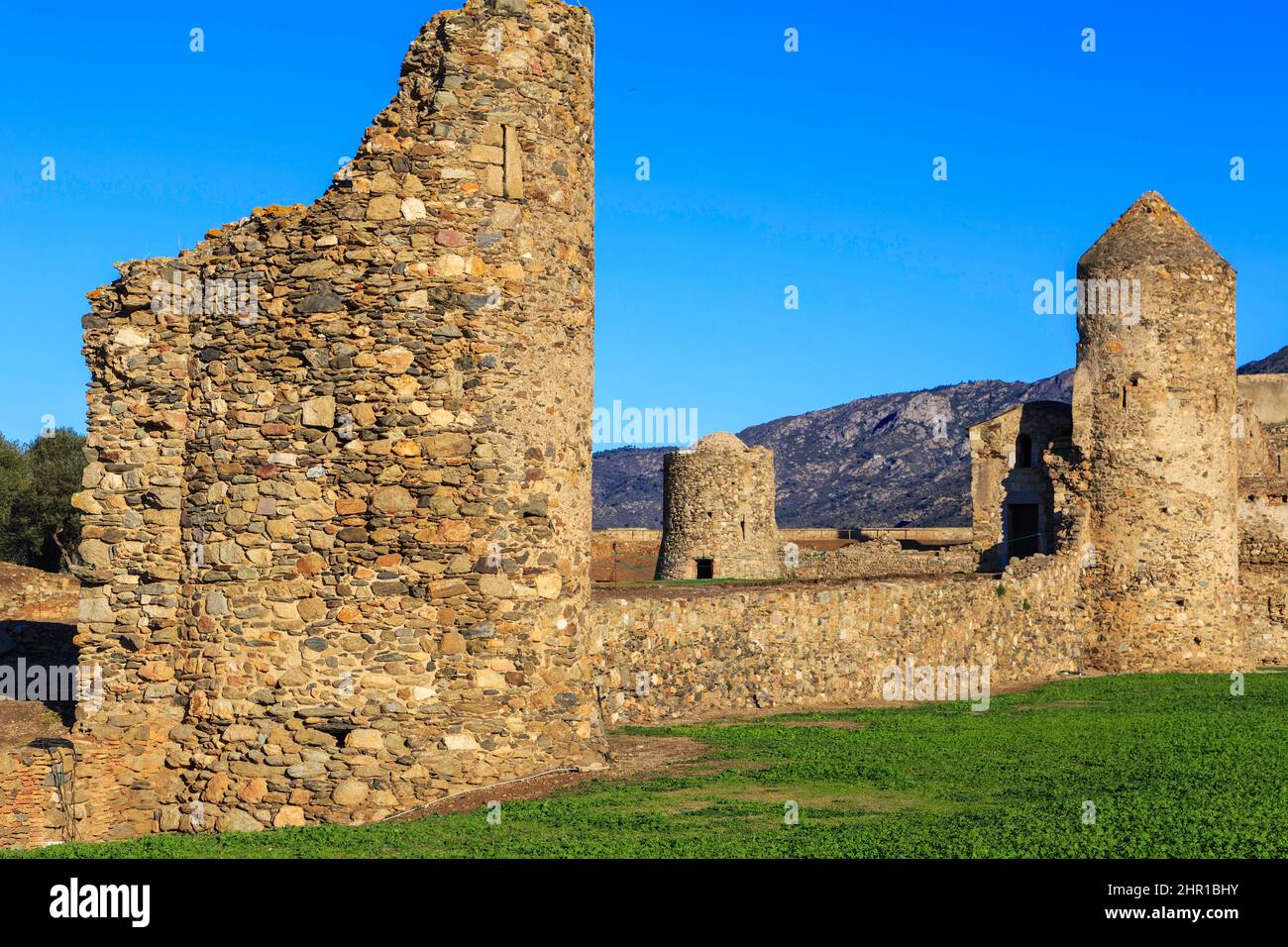 Mittelalterliches Dorf, Zitadelle von Roses, Costa Brava, Katalonien,  Spanien Stockfotografie - Alamy