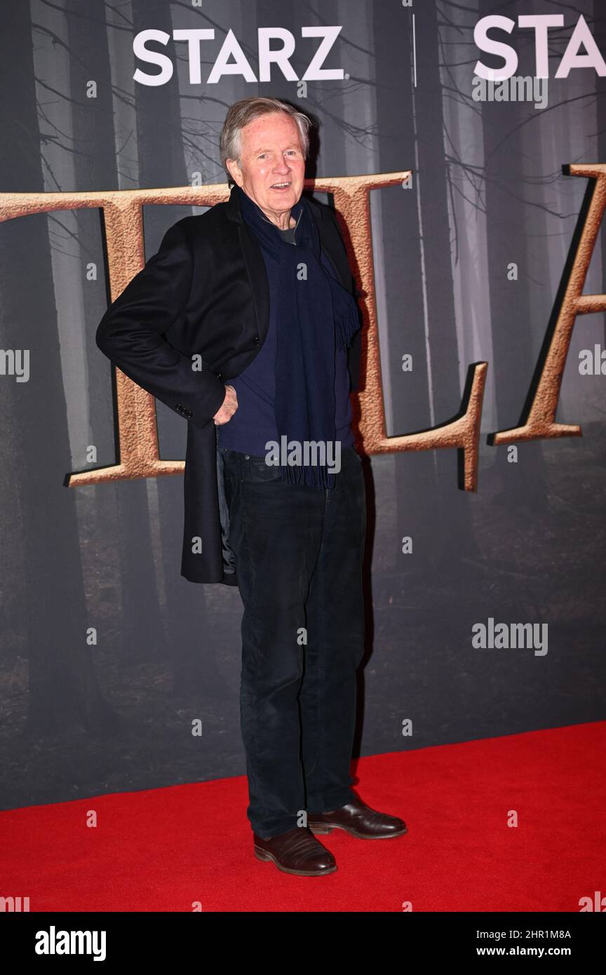 Alistair Findlay verführt bei der „Outlander“-Staffel am 24th 2022. Februar in der Royal Albert Hall, London, Großbritannien, werden sechs Premiere-Kostüme gezeigt. Stockfoto
