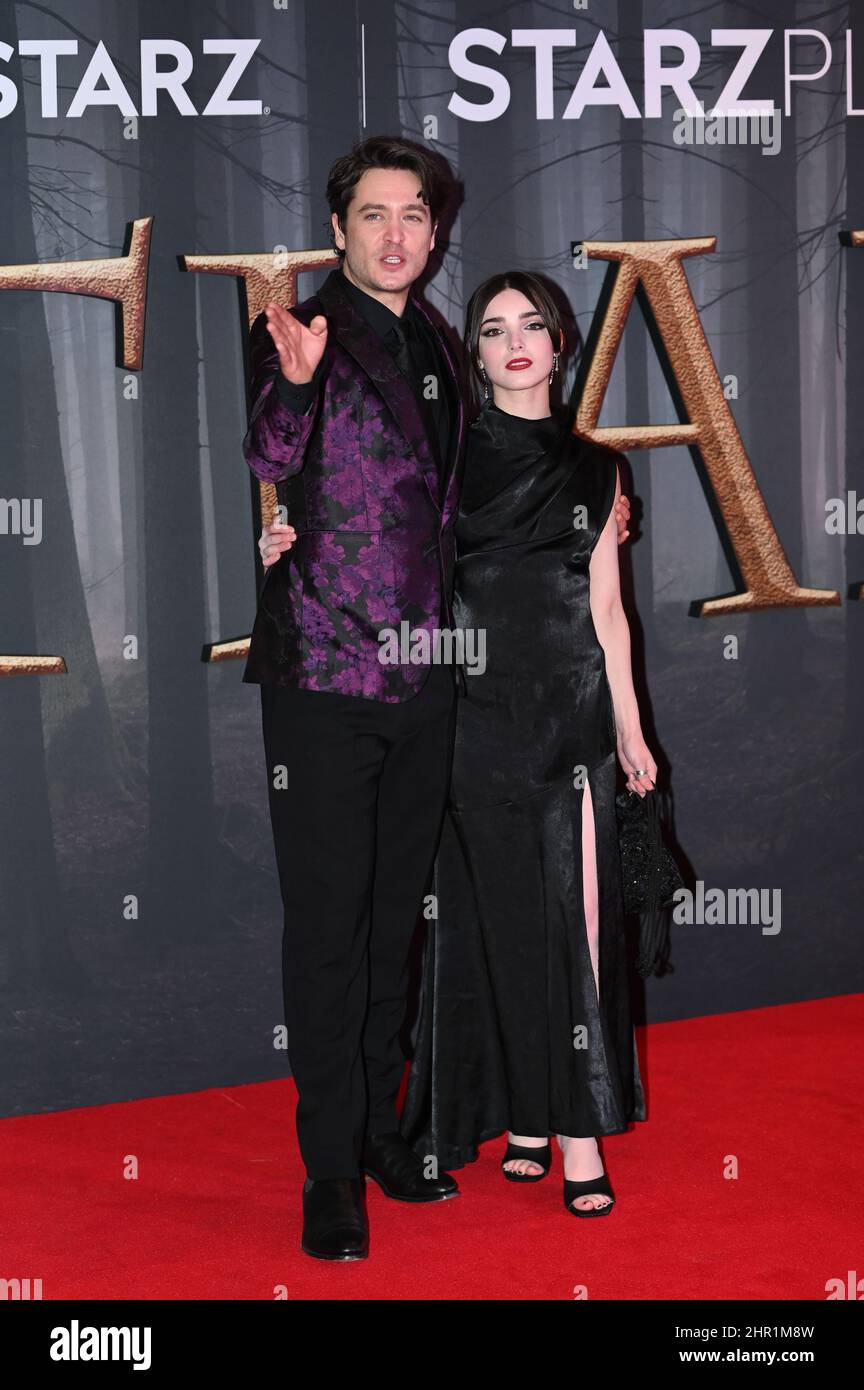 Brandstivers bei der „Outlander“-Staffel am 24th 2022. Februar werden sechs Premiere-Kostüme in der Royal Albert Hall, London, Großbritannien, gezeigt. Stockfoto