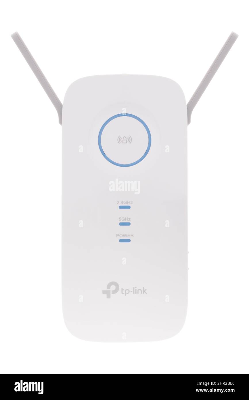 TP Link wi-Fi Range Extender auf weißem Hintergrund Stockfoto