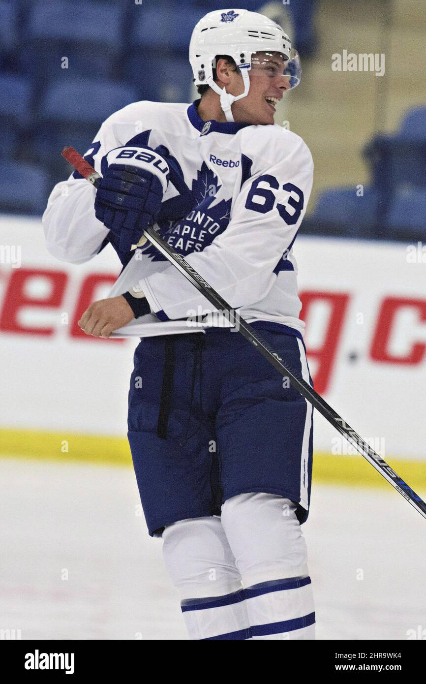 Toronto Maple Leafs erste Runde Draft Pick Auston Matthews nimmt an