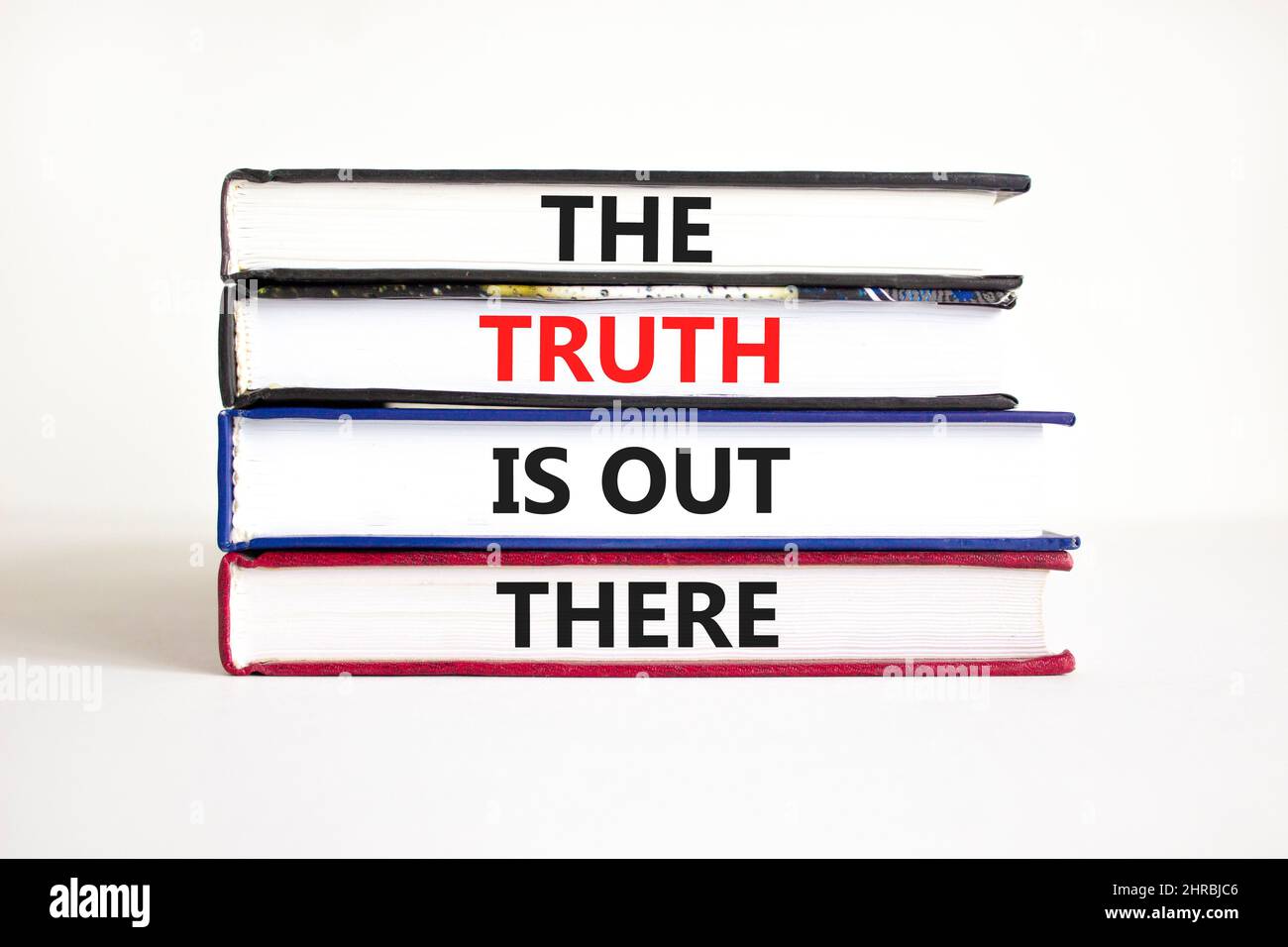 Die Wahrheit ist da draußen Symbol. Begriff Wörter die Wahrheit ist da