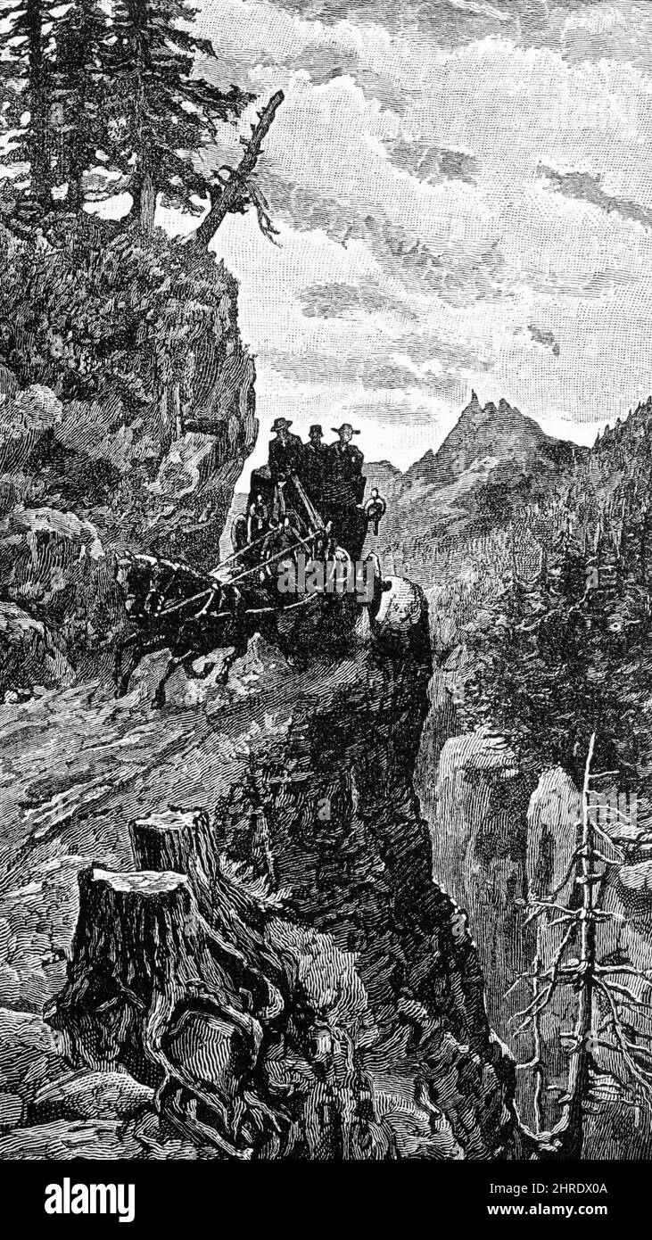 1870S 1880S STAGECOACH AUF KURVE AUF DER GEFÄHRLICHEN DEADWOOD-STRASSE DURCH DIE SCHWARZEN HÜGEL DES DAKOTA-TERRITORIUMS USA - H9819 HAR001 HARS NORTH AMERICAN SÄUGETIERE ABENTEUER KLIPPE GEFÄHRLICHE HÜGEL UND GRENZE NIEDRIGEN WINKEL RISKANT GEFÄHRLICHE REISE BERUFE GEFAHR UNSICHER KONZEPTUELL 1870S 1880S STAGECOACH WAGONS EXPANSION WESTWARD AMERICAN WEST GEFÄHRLICHES SÄUGETIER STRASSEN SCHWARZ UND WEISS SCHWARZE HÜGEL KURVE HAR001 ALTMODISCH SOUTH DAKOTA Stockfoto