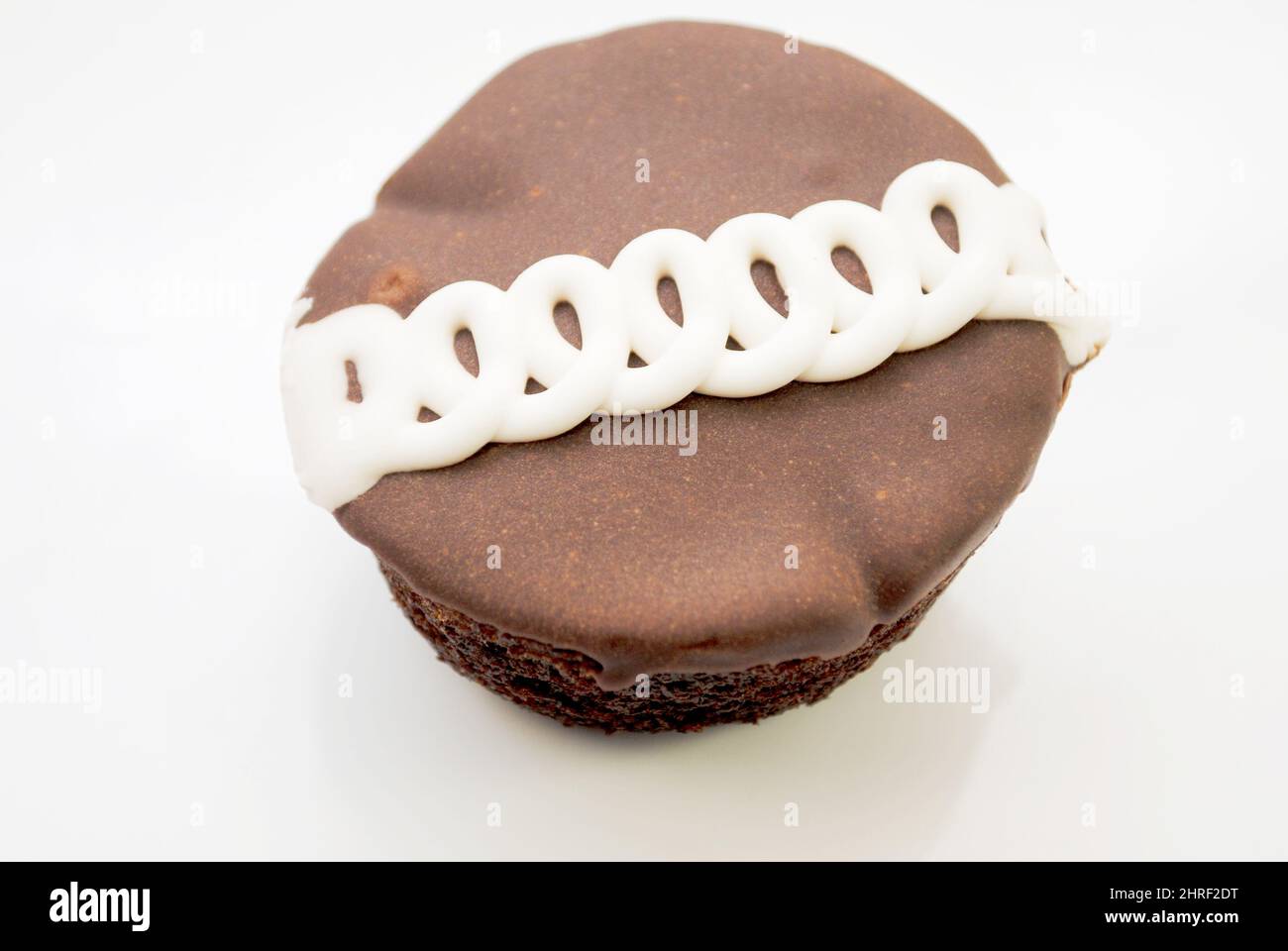 Ein Geschäft kaufte verarbeitete Schokolade Cupcake Stockfoto