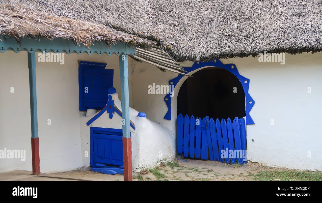 Bukarest, Rumänien, 10.. August 2021 - Altes traditionelles Haus Stockfoto