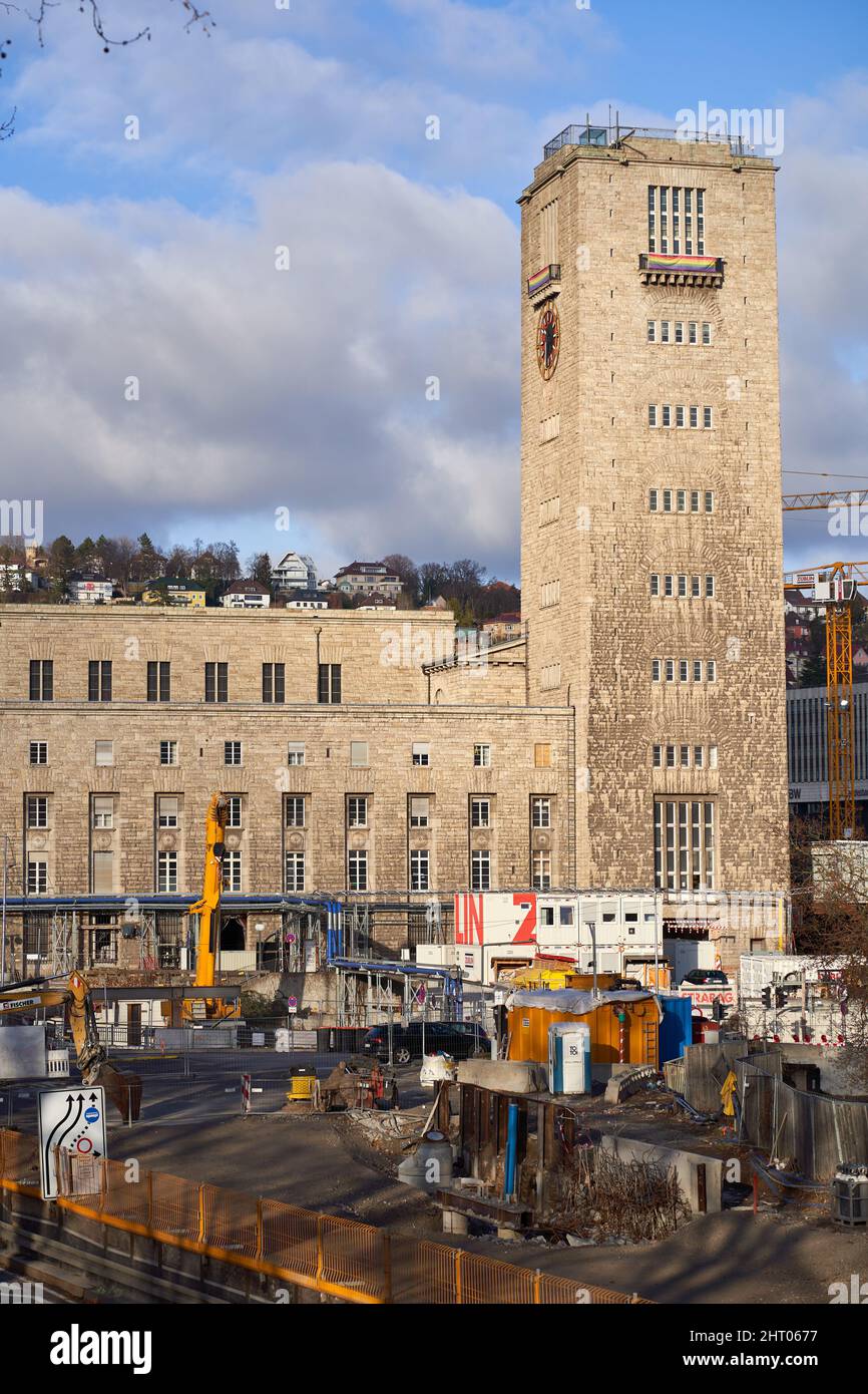 Stuttgart, Deutschland - 06. Januar 2022: Baustellenbahnprojekt Stuttgart 21 in der Stadt. Hauptbahnhof. Stockfoto