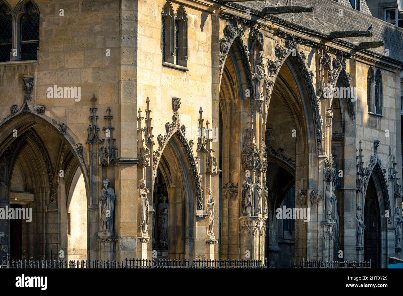 Paris, Frankreich - 31. März 2021: Kirche Saint-Germain l'Auxerrois in Paris Stockfoto