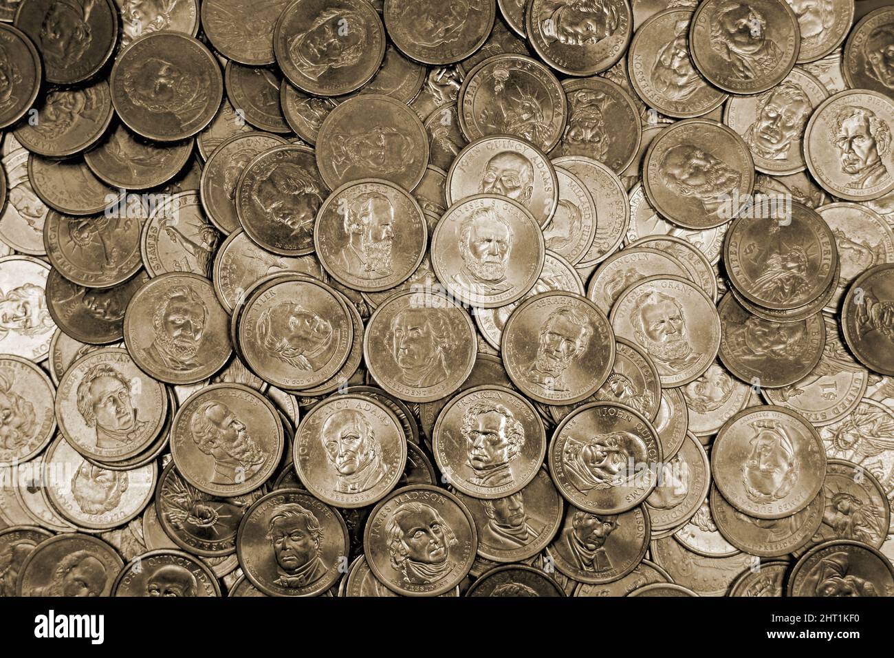 US-Dollar-Münzen Präsident Serie $1 goldfarben. Die United States Mint ehrt die Präsidenten unserer Nation. Flachlagerung über Kopf Stockfoto