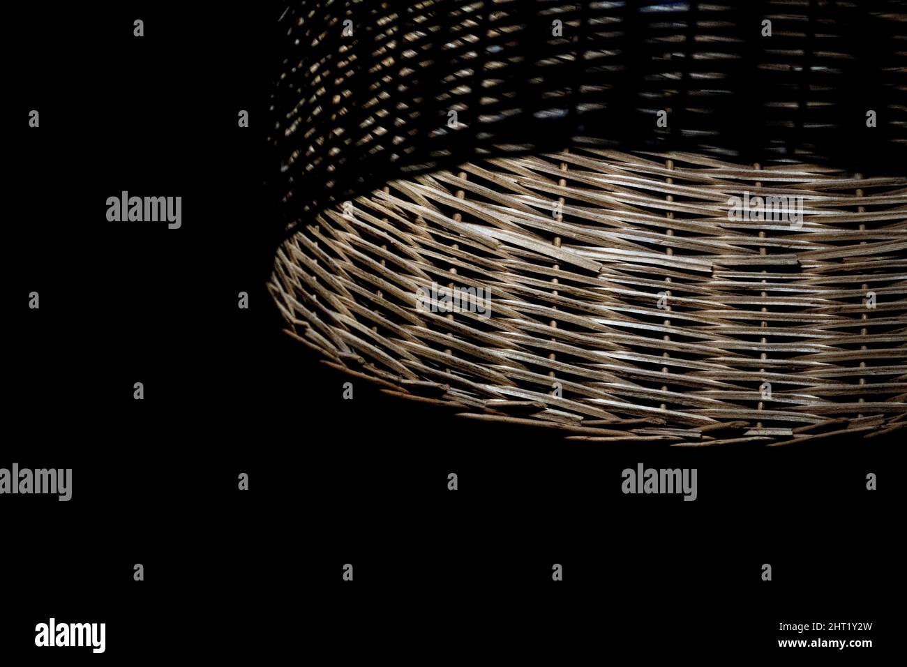 Abstrakte Textur eines Weidenkorbs. Nahaufnahme Stockfoto