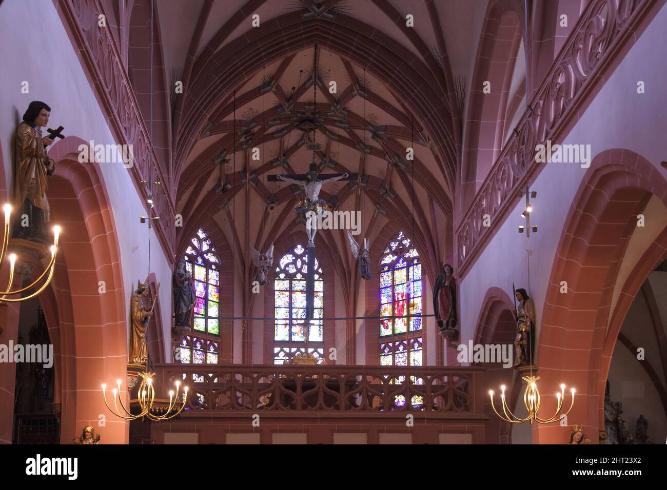 Galerie der gotischen Kirche St. Valentinus und Dionysius, Kiedrich im Rheingau, Hessen, Deutschland Stockfoto