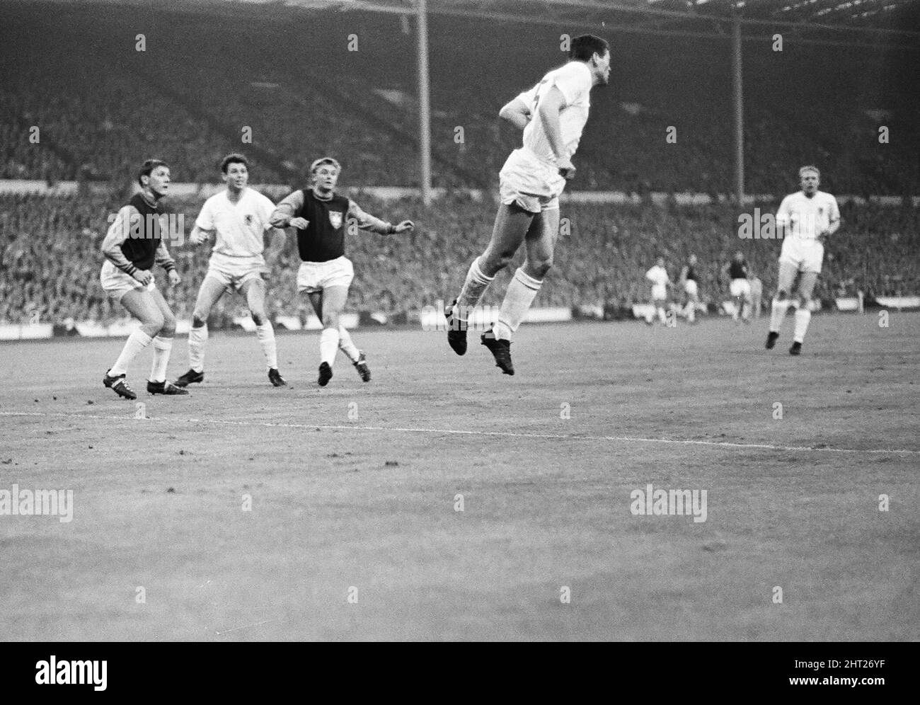 Finale des Europapokal der Pokalsieger im Wembley-Stadion. West Ham United 2 V 1860 München 0. Aktion aus dem Spiel. 19. Mai 1965. Stockfoto