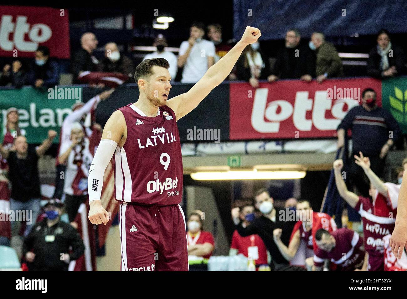 Dairis BERTANS (9) aus Lettland während der FIBA-Weltmeisterschaft 2023, europäische Qualifikationsspiele, 1. Runden Gruppe-A-Basketballspiel zwischen Belgien und Lettland am 25. Februar 2022 in der Mons Arena in Mons, Belgien - Foto: Ann-dee Lamour/DPPI/LiveMedia Stockfoto