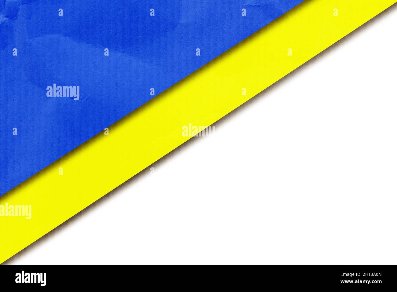 Flagge der Ukraine. Internationaler Protest, Stoppt den Krieg gegen die Ukraine. Rette die Ukraine vor Russland. Stockfoto