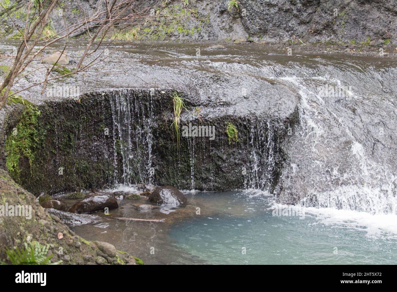 Der Blick auf die Wainamu Wasserfälle, Neuseeland. Stockfoto