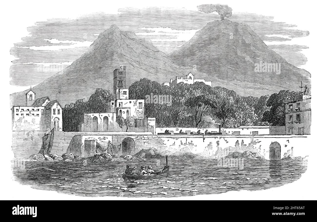 Portici - die jüngste Residenz des Papstes, aus dem Meer skizziert, 1850. 'Der Palast von Portici [Wohnsitz von Pius IX] liegt in vier Meilen Entfernung, mit der Bahn, von Neapel. Das Gebäude weist keine bemerkenswerten Merkmale auf; im Gegenteil, es handelt sich um einen hässlichen Stapel von viereckiger Form...das Gebäude wurde vom Bourbon Charles III. Errichtet. Und seine Gründung wird aus der Lava gebildet, die Herculaneum zerstörte...das Dorf Portici wurde 1631 vom selben Vesuv zerstört, der noch immer die Elysian-Küste zu bedrohen scheint...die dazugehörige Skizze, vom Meer genommen, repressen Stockfoto