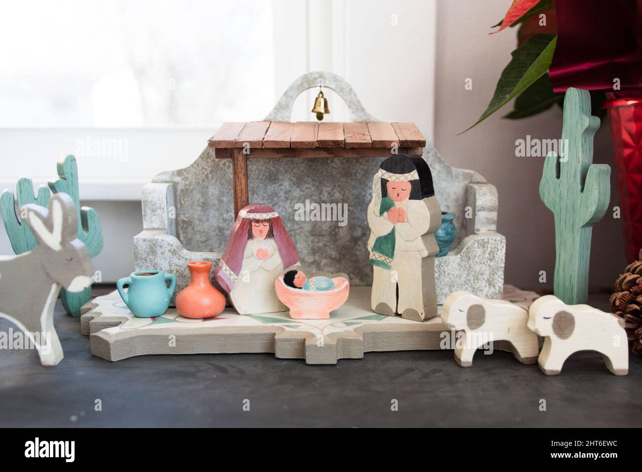 Geburt Christi Themen Holzspielzeug auf dem Tisch. Stockfoto