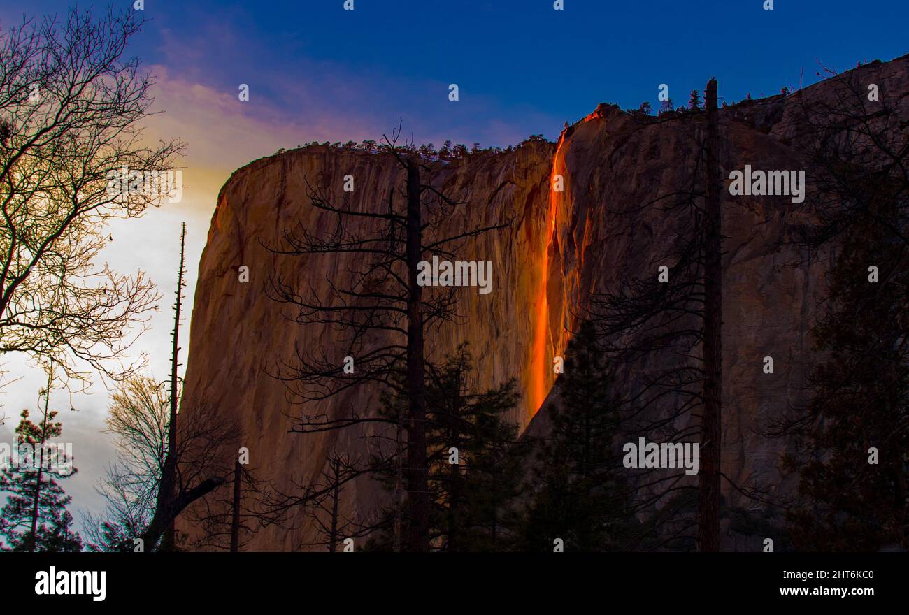 Blick auf den Horsetail Fall im Yosemite National Park in Kalifornien. Stockfoto