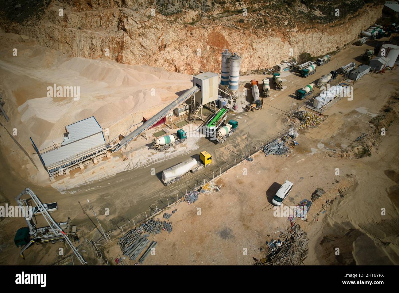 Betonbatching-Anlage Luftaufnahme Stockfoto