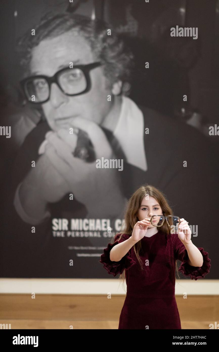 Bonhams Photocall für den Verkauf der Privatsammlung des britischen Schauspielers Sir Michael Caine Stockfoto