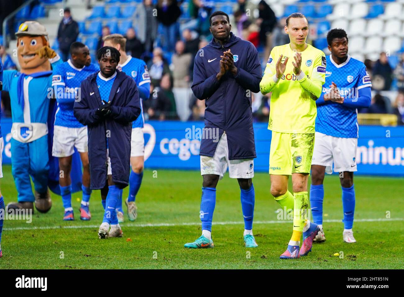 Genk Belgien 27 Februar Paul Ebere Onuachu Von Krc Genk Maarten Vandevoordt Von Krc Genk Und Aziz Ouattara Von Krc Genk Wahrend Des Spiels Der Belgischen Jupiler Pro League Zwischen Krc