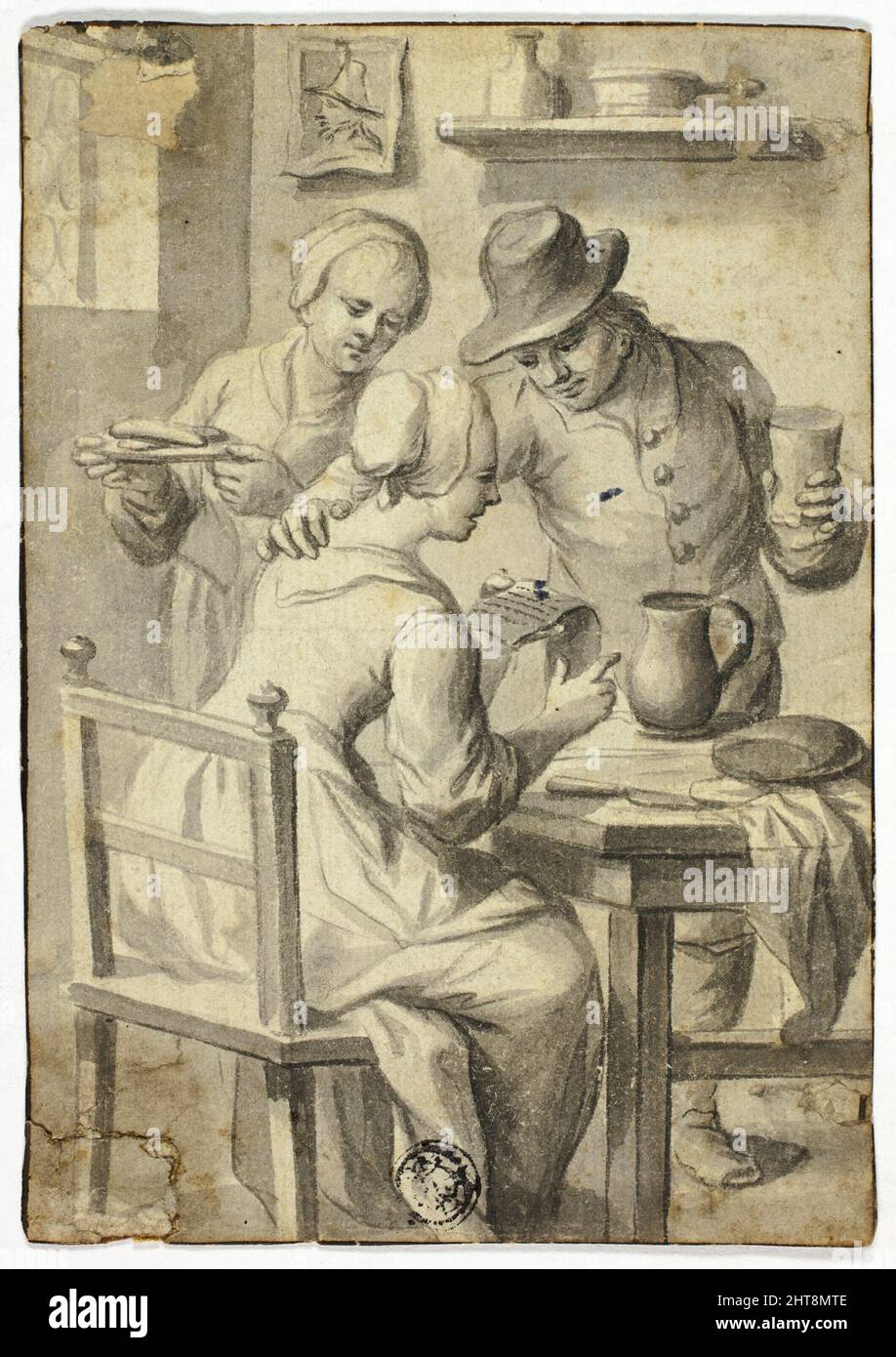 Frau liest am Tisch, während Mann und Frau zuhören, n.d. Stockfoto