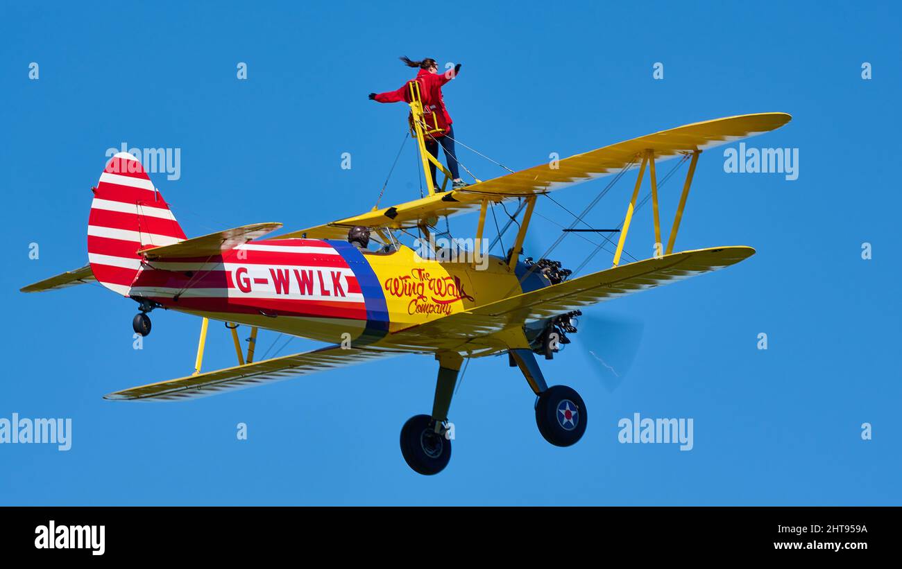 WingWalking am Headcorn Airfield Stockfoto