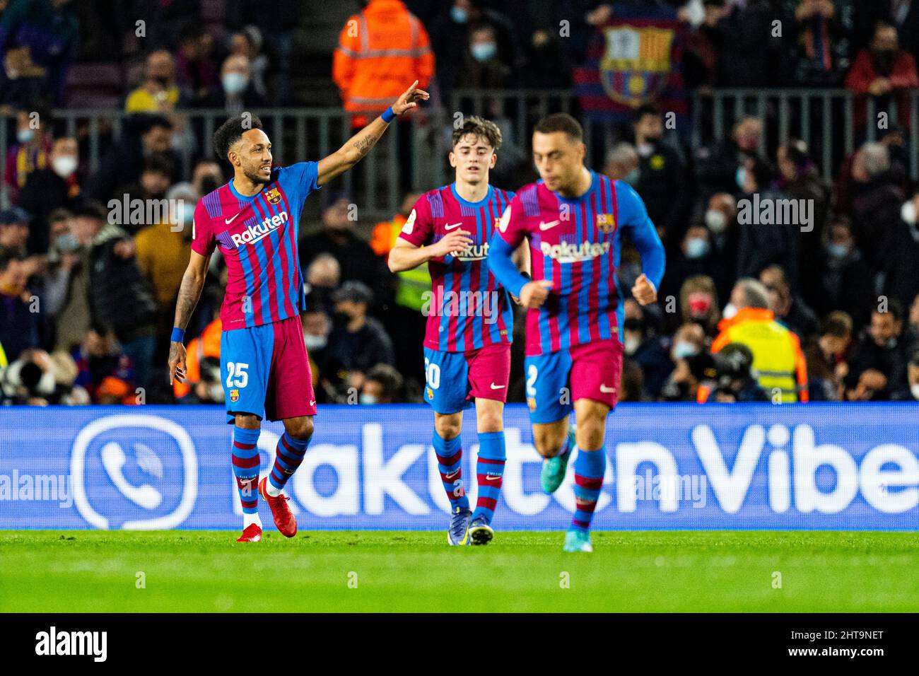 Barcelona, Spanien. 27.. Februar 2022. Pierre-Emerick Aubameyang (FC Barcelona) feiert am 27. Februar 2022 im Camp Nou Stadium in Barcelona, Spanien, nach dem Tor während des Fußballspiels der La Liga zwischen dem FC Barcelona und dem Athletic de Bilbao. Foto: Siu Wu. Kredit: dpa/Alamy Live Nachrichten Stockfoto