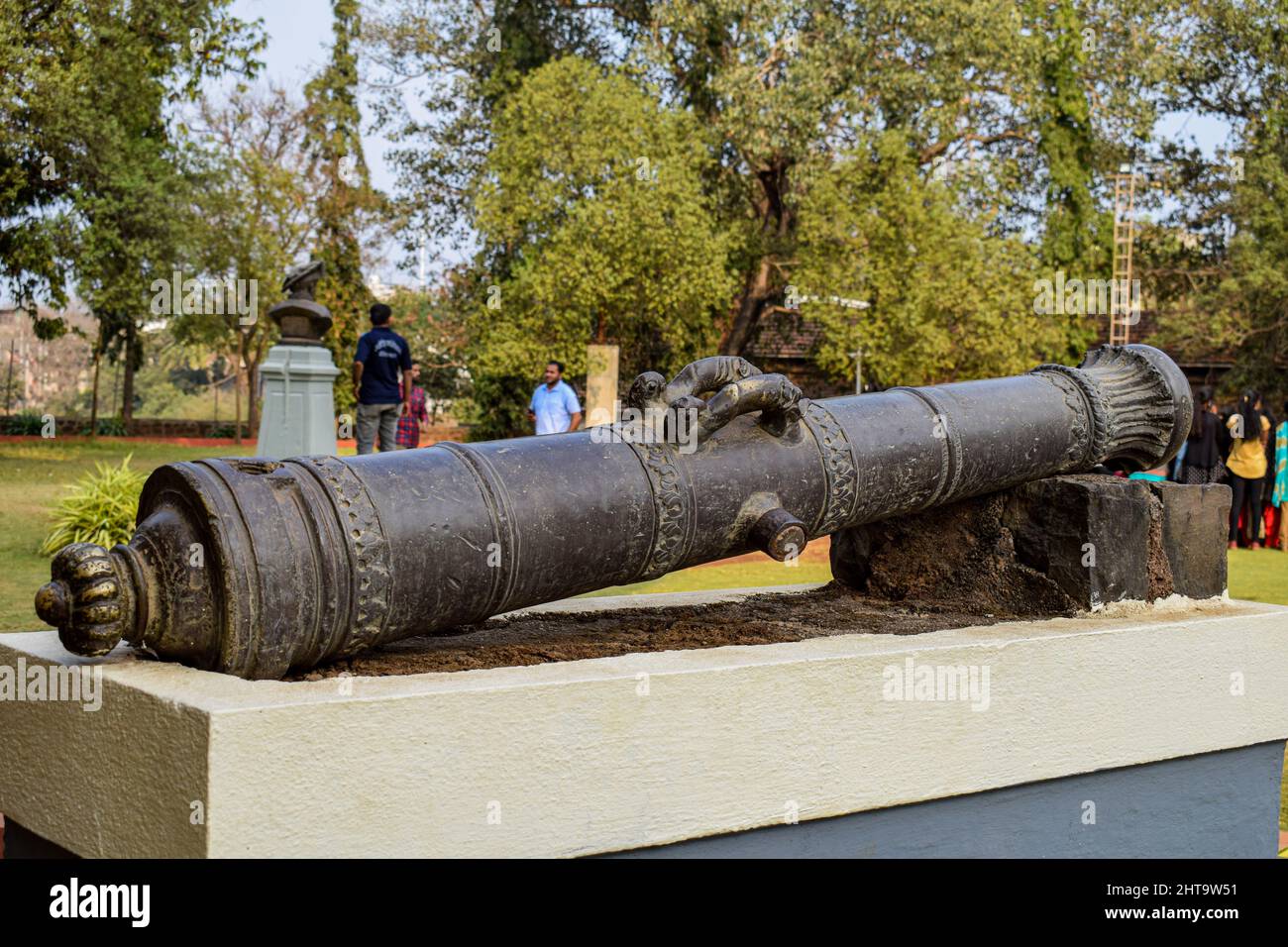 Nahaufnahme einer alten schwarzen Kanone in Kolhapur, Maharashtra, Indien Stockfoto