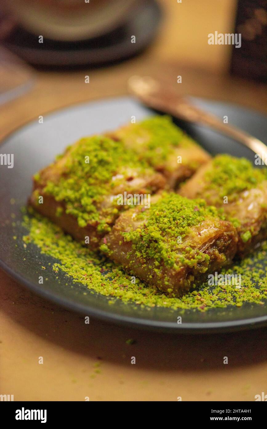 Nahaufnahme des traditionellen Nahost-Baklava-Dessert mit Pistazie Stockfoto