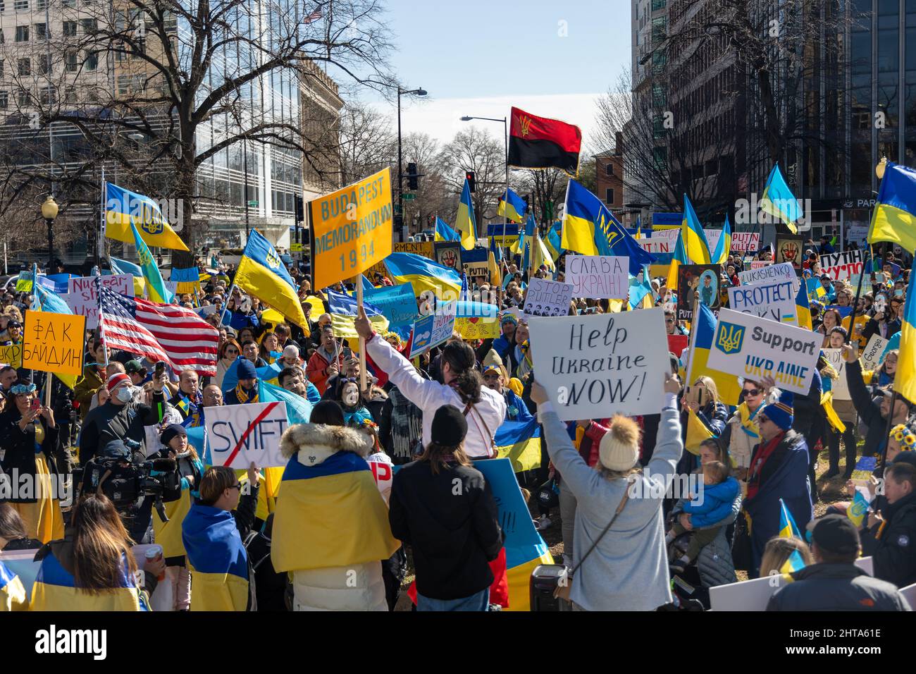 Kundgebung der Ukraine vor dem Weißen Haus in Washington DC am 27. Februar 2022 Stockfoto