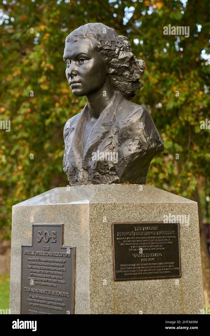 violette szabo Statue London Special Ops Memorial Stockfoto