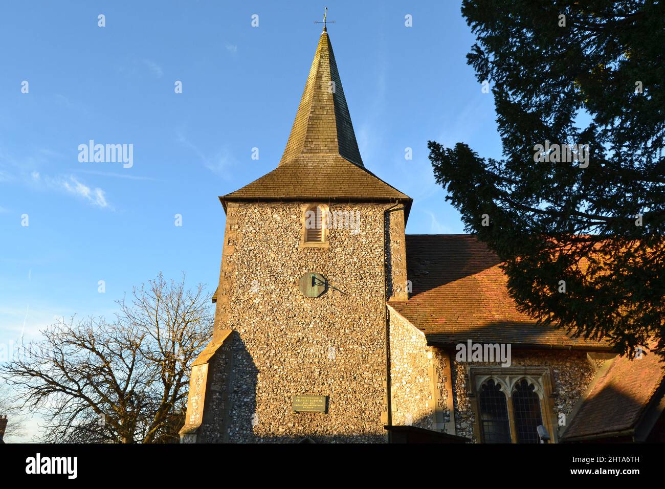 St Mary's Church, Downe, Kent. Ein mittelalterliches Gebäude, in dem viele Mitglieder der Familie Darwin im Dorf Downe in der Nähe von Bromley im Jahre M25 begraben sind Stockfoto