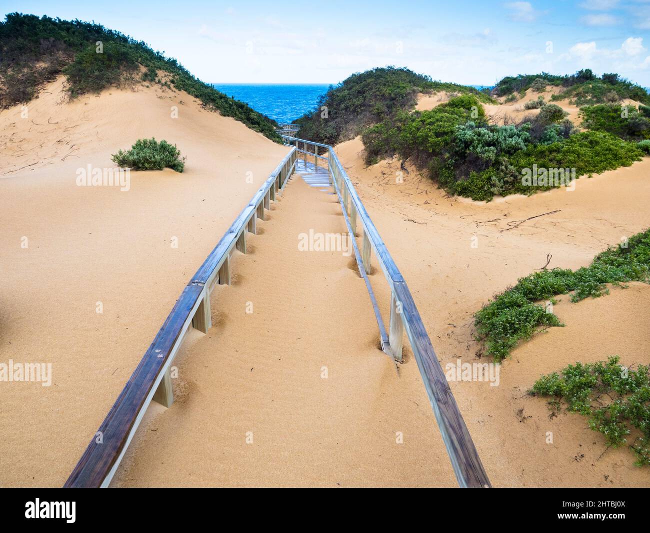 Sand, der die Promenade zu Whistling Rocks, Streaky Bay, Eyre Peninsula bedeckt Stockfoto