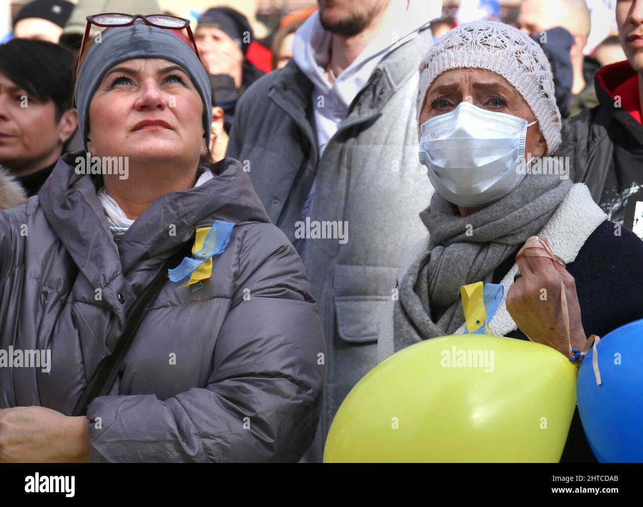 Krakau. Krakau. Polen. Protest gegen den russischen Krieg mit der Ukraine, bei dem ukrainische und weißrussische Expats und Bewohner mit polnischer Unterstützung zusammenkommen Stockfoto