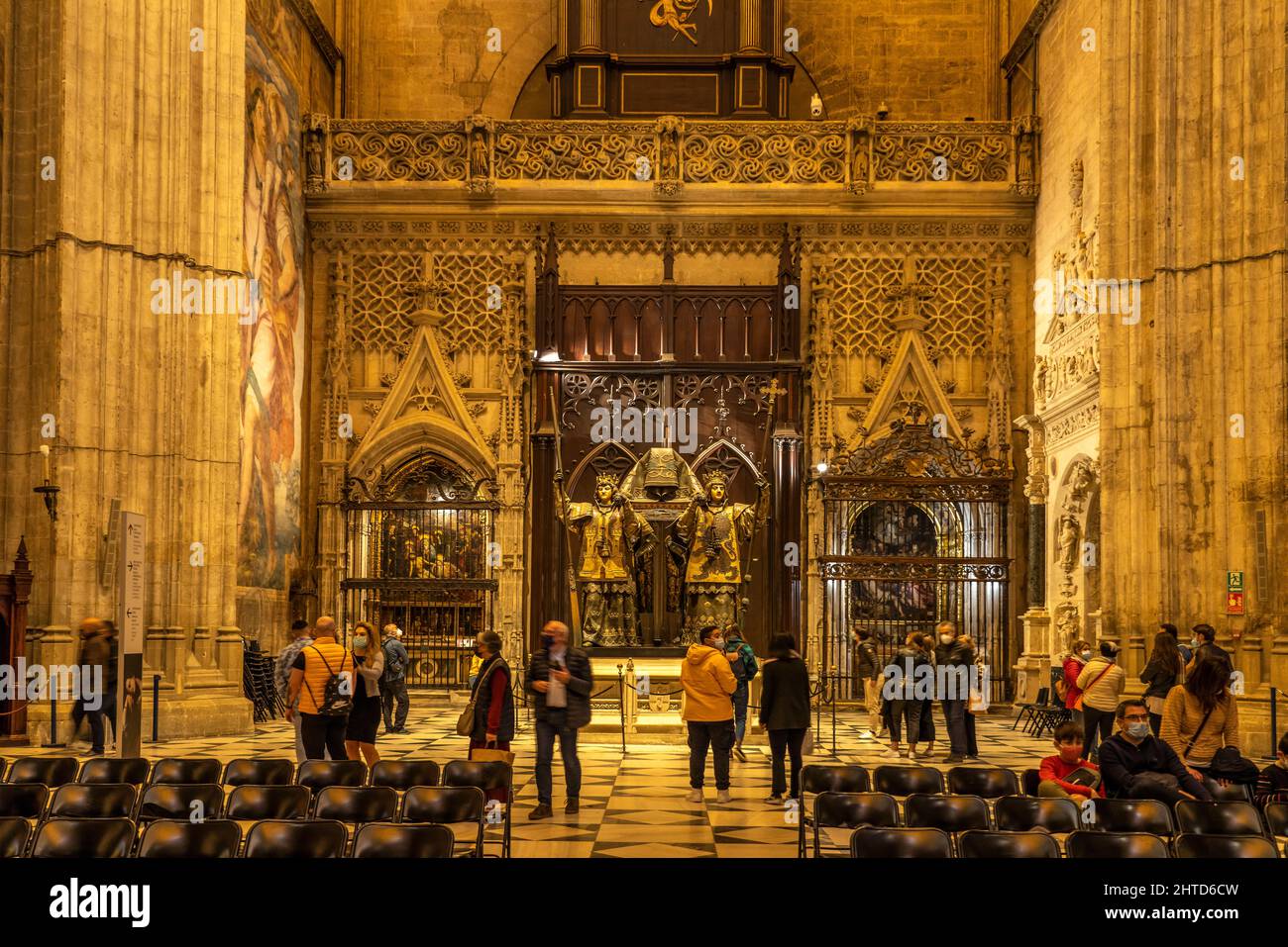 Sarkophag des Christoph Kolumbus im Innenraum der Kathedrale Santa María de la Sede in Sevilla, Andalusien, Spanien | Grabmal von Kolumbus, Sevilla Kath Stockfoto