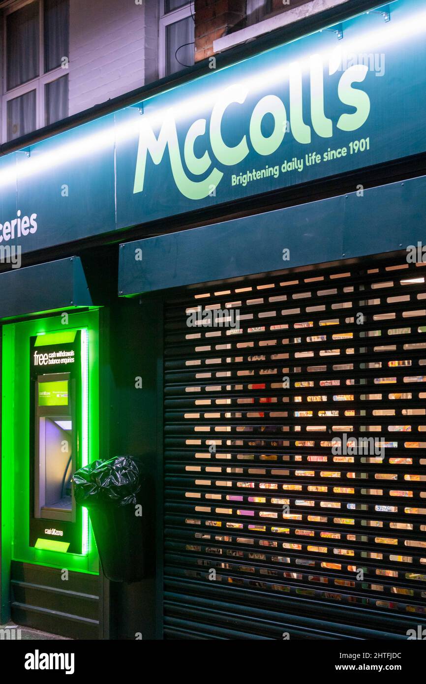 Brentwood, Großbritannien. 28.. Februar 2022. Brentwood Essex 28. Feb 2022 Es wird berichtet, dass die McColl's Retail Group, eine der größten Convenience-Store-Ketten Großbritanniens, um neue Finanzmittel zur Abttung eines Kollaps, der Tausende von Arbeitsplätzen gefährden könnte, rast. Die Gruppe wurde in Brentwood in Essex gegründet.Quelle: Ian Davidson/Alamy Live News Stockfoto