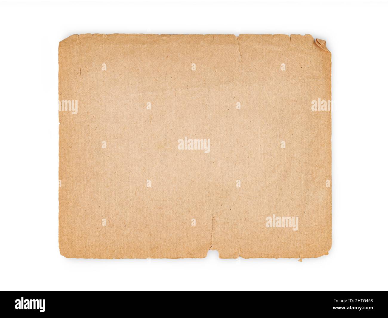 Quadratisches Blatt aus altem gelbem Papier mit abgerissenen Kanten. Isoliert auf Weiß mit Beschneidungspfad, Platz auf dem Papier kopieren Stockfoto