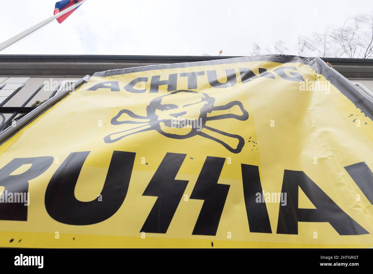 Anti-Kriegs-Protest der Ukrainer gegen russische Invasion in der Ukraine. Danzig, Polen, Februar 26. 2022 © Wojciech Strozyk / Alamy Stock Photo Stockfoto