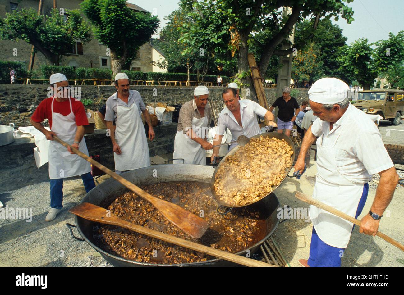 frankreich roussillon pyrenees orentales sehr große Paella 1000 Menschen Stockfoto