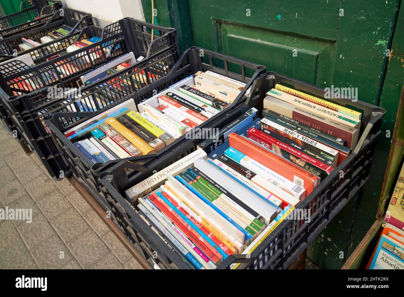 spanische gebrauchte Bücher zum Verkauf Lanzarote, kanarische Inseln, spanien Stockfoto
