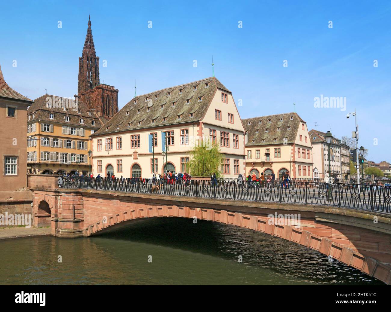Raven-Brücke über die Ill in Straßburg. Stockfoto