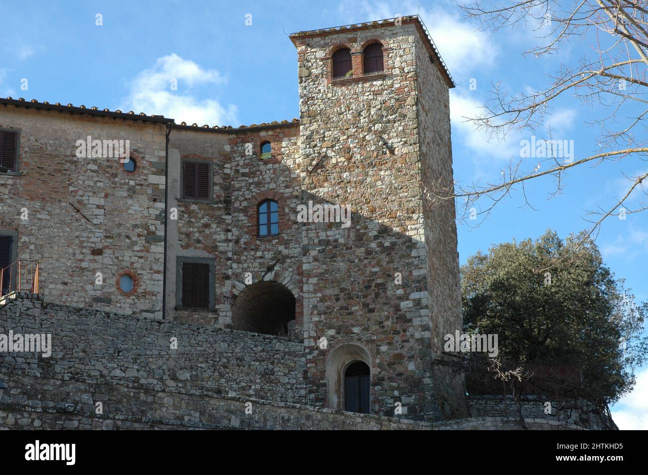 Mittelalterliche Stadtmauer von Radda in Chianti. Land der Produktion von Chianti-Wein Stockfoto