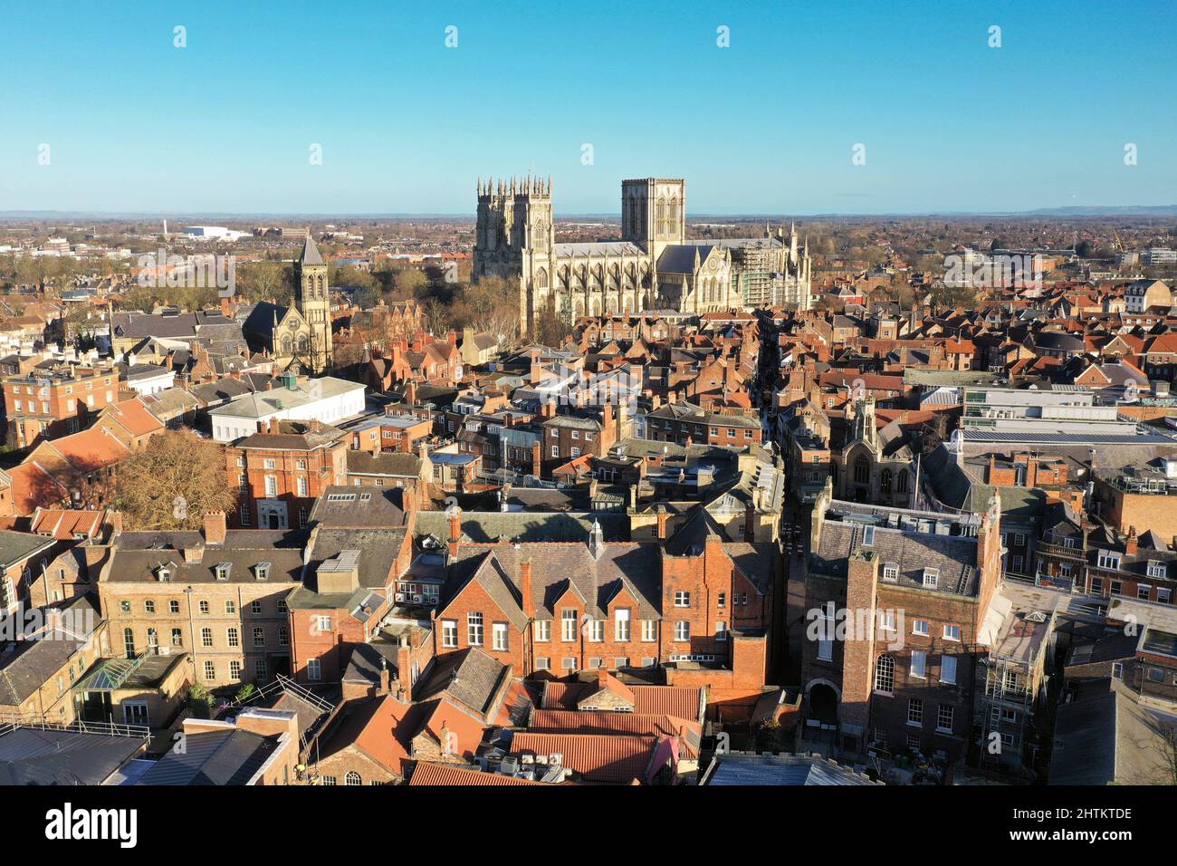 Luftdrohnenansicht des Stadtzentrums von York und des York Minster Stockfoto