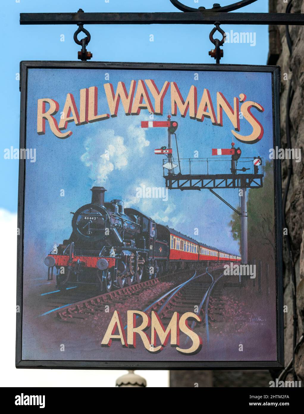 Traditionelles hängendes Pub-Schild am Railwayman's Arms, Bridgnorth Station, Bridgnorth, Shropshire, England, VEREINIGTES KÖNIGREICH Stockfoto