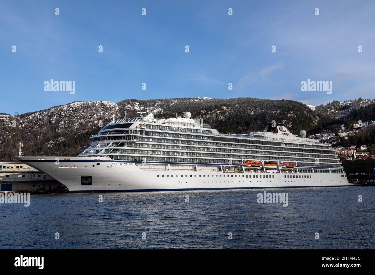 Kreuzschiff Viking Venus im Hafen von Bergen, Norwegen. Stockfoto