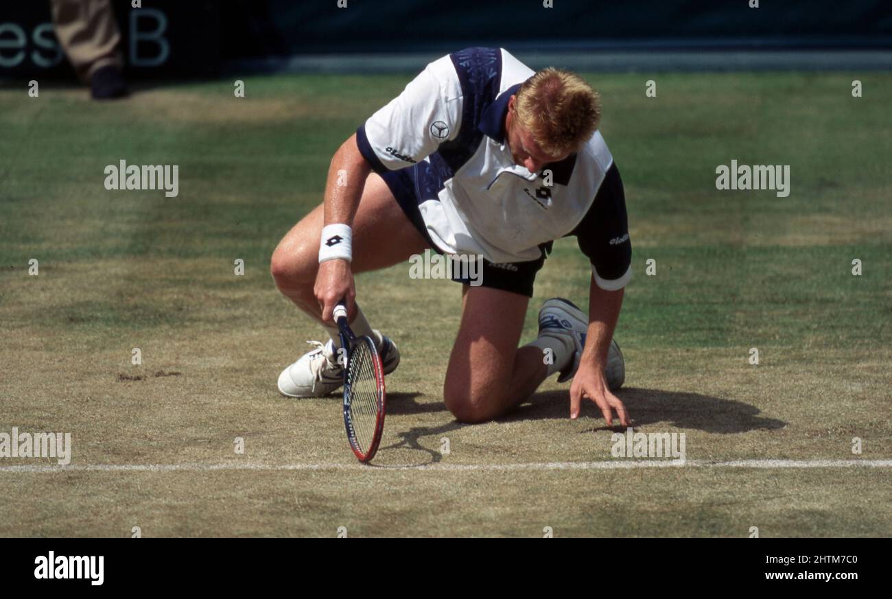 Deutschland. 01. Mär, 2022. firo: Tennis: Archivfotos, Davis Cup Archivfoto. Germany Season 1997, MV§nner, men Boris Becker, whole figure Credit: dpa/Alamy Live News Stockfoto