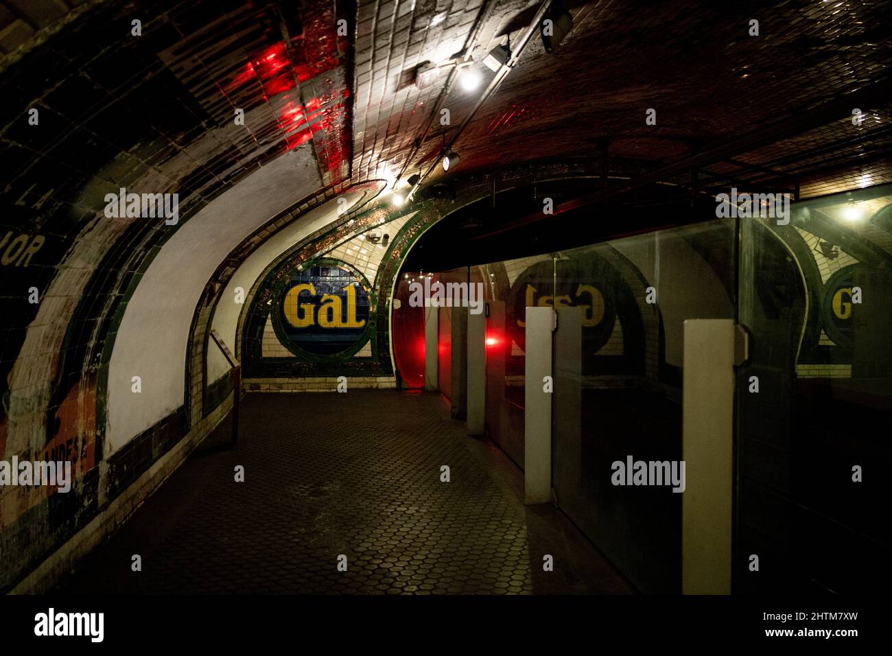 U-Bahn-Station Old Chamberi in Madrid Stockfoto