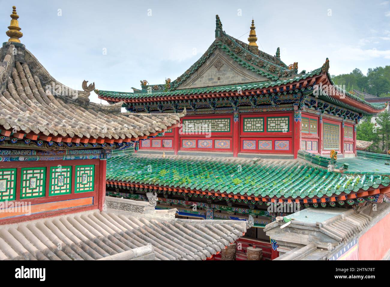 XINING, CHINA - Kumbum Kloster. Ein berühmtes Wahrzeichen in der antiken Stadt Xining, Qinghai, China. Stockfoto