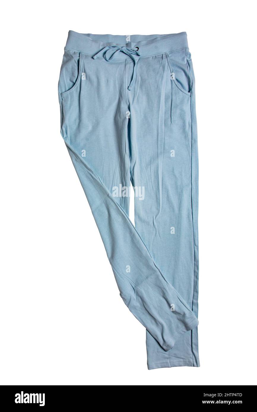 Isolierte Jogginghosen. Nahaufnahme von Frauen modische blaue Freizeithosen oder Jersey-Hosen isoliert auf weißem Hintergrund. Jogging-Outfit für Workou Stockfoto