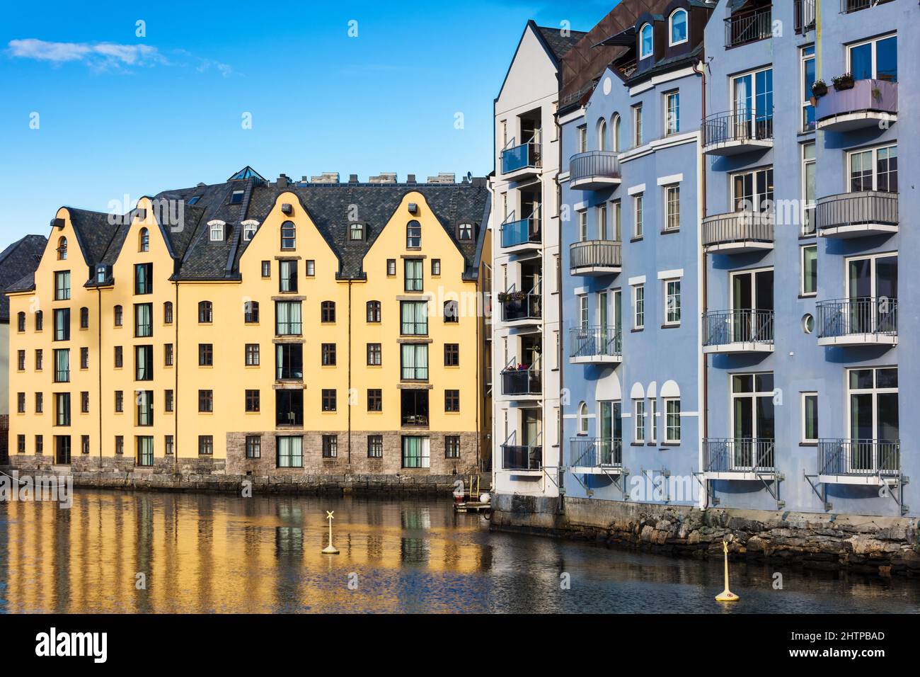 Häuser im Zentrum der Stadt Alesund. Norwegen Stockfoto